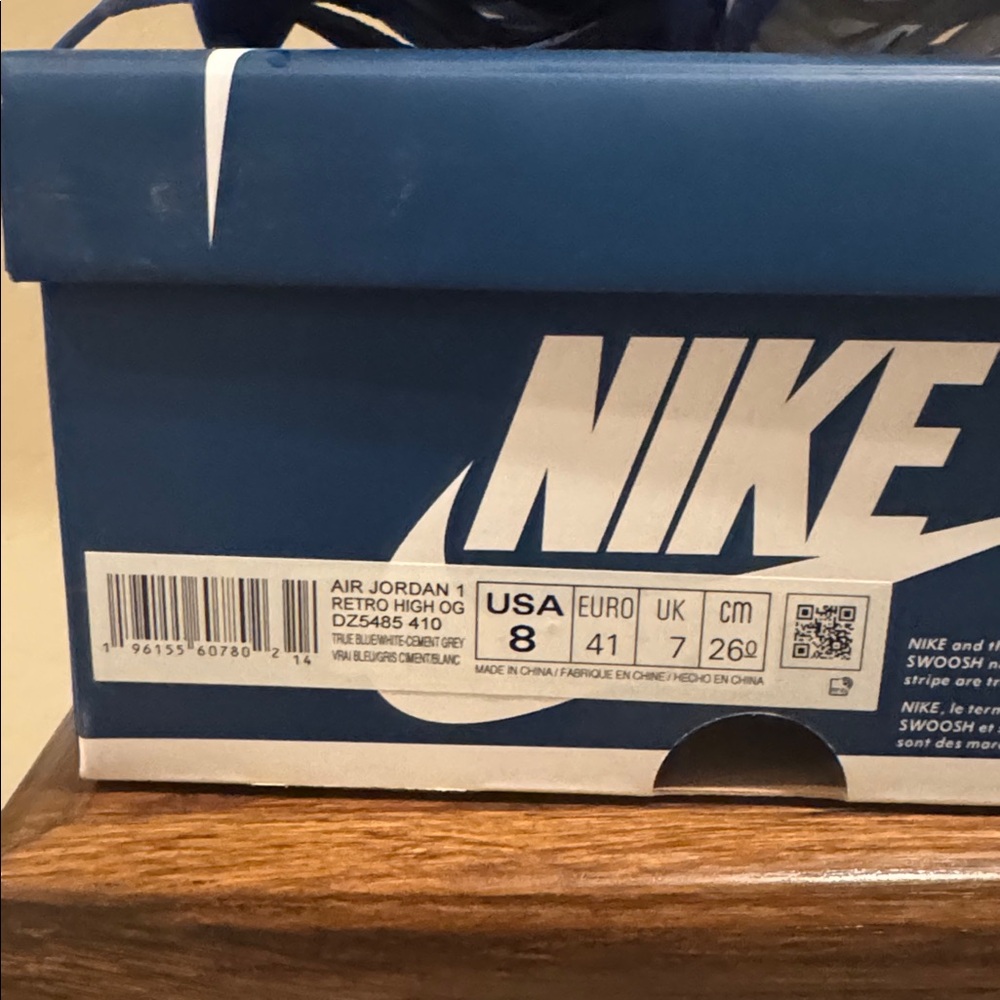 Used twice  8mens Jordan 1 Retro High OG (True Blue) - Picture 4 of 4
